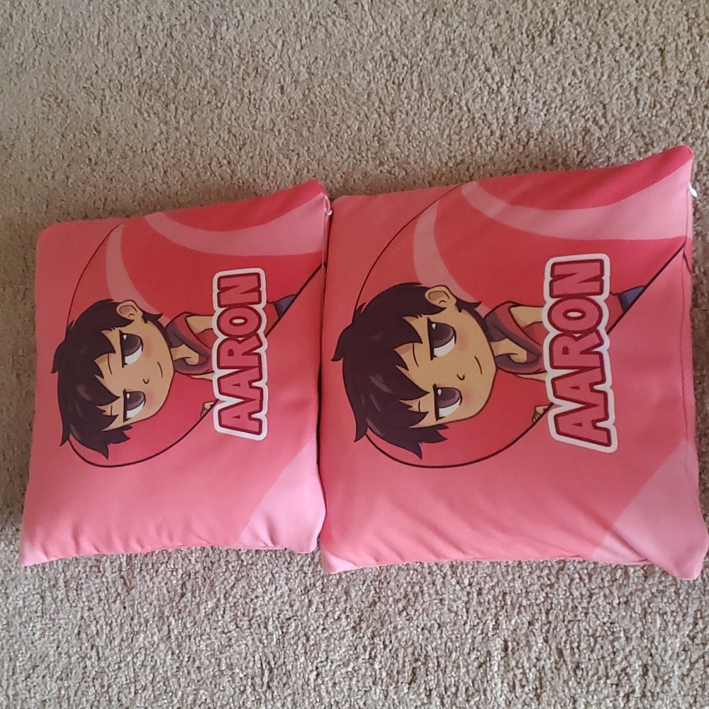 Aphmau YouTube Merch: Aaron Pillows